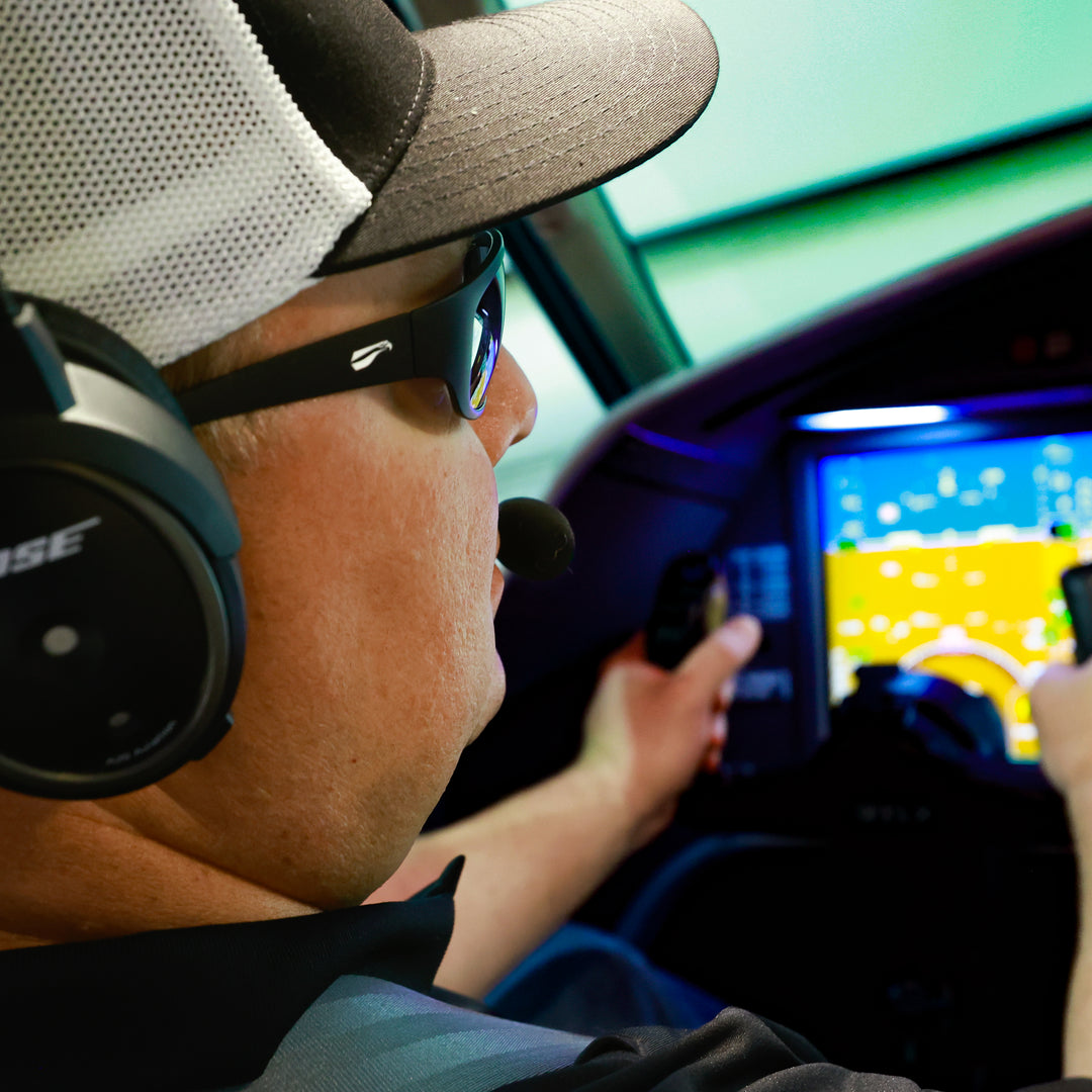 Why Do Pilots Wear Non-Polarized Sunglasses?